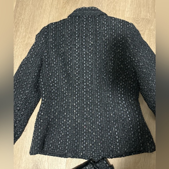 HOLT RENFREW wool skirt suit - Picture 9 of 10